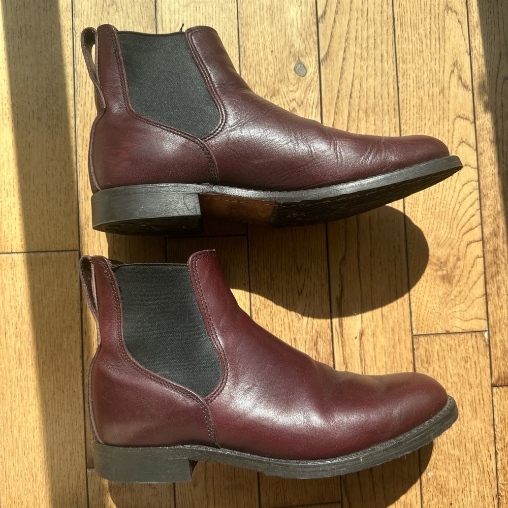 Redwing 9077 Congress Chelsea Boots Black Cherry